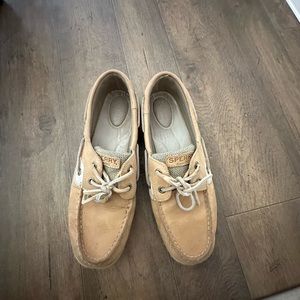 Women’s Sperry Boat shoe size 9